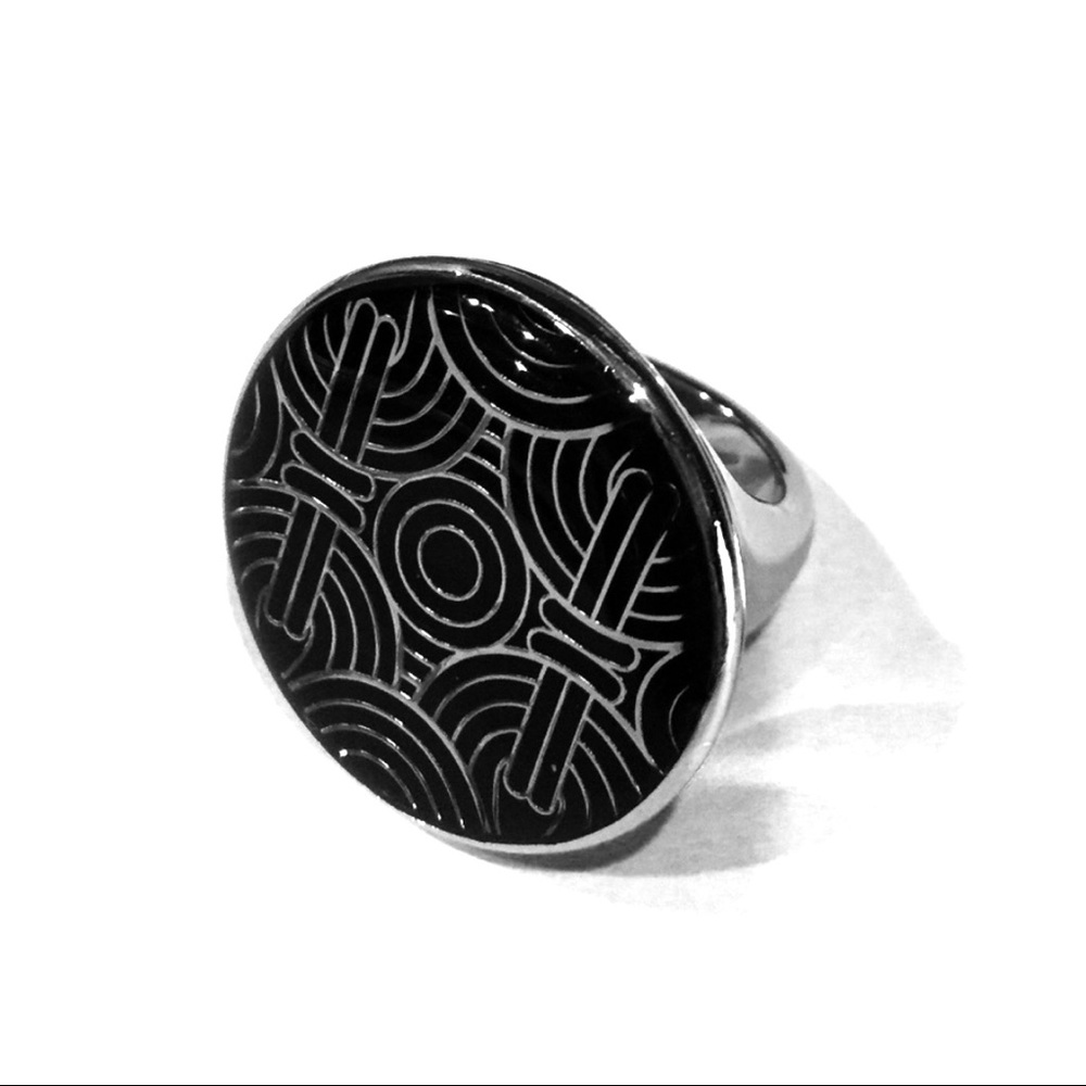 Emporio Armani Art Deco Ring Size 6 Black โฆ